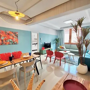 https://aromas-suites-apartments-1.tenerifehoteles.net